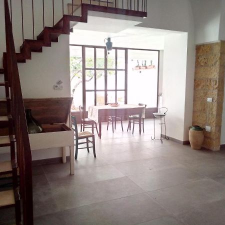 Cortile Calinea Bed & Breakfast Castrignano del Capo Exterior photo